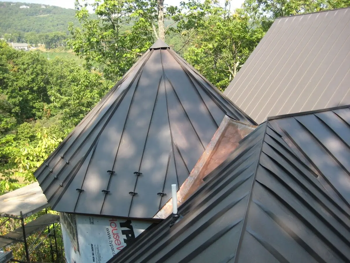 Professional Roof Tarp Installation by Craftsman Roofing in Winchester